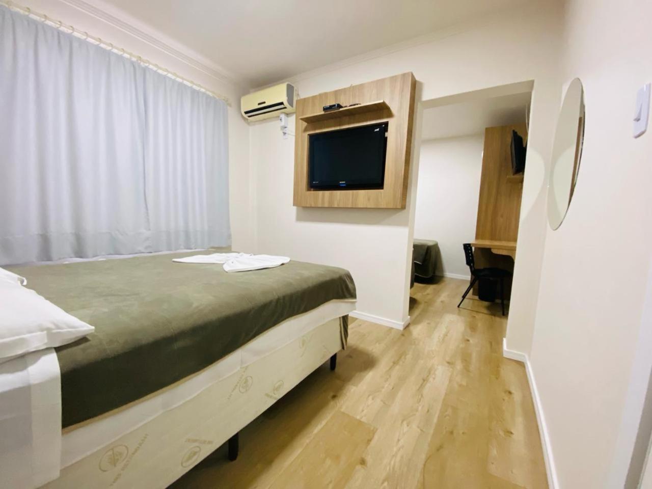 Hotel Paris 库里蒂巴努斯 外观 照片